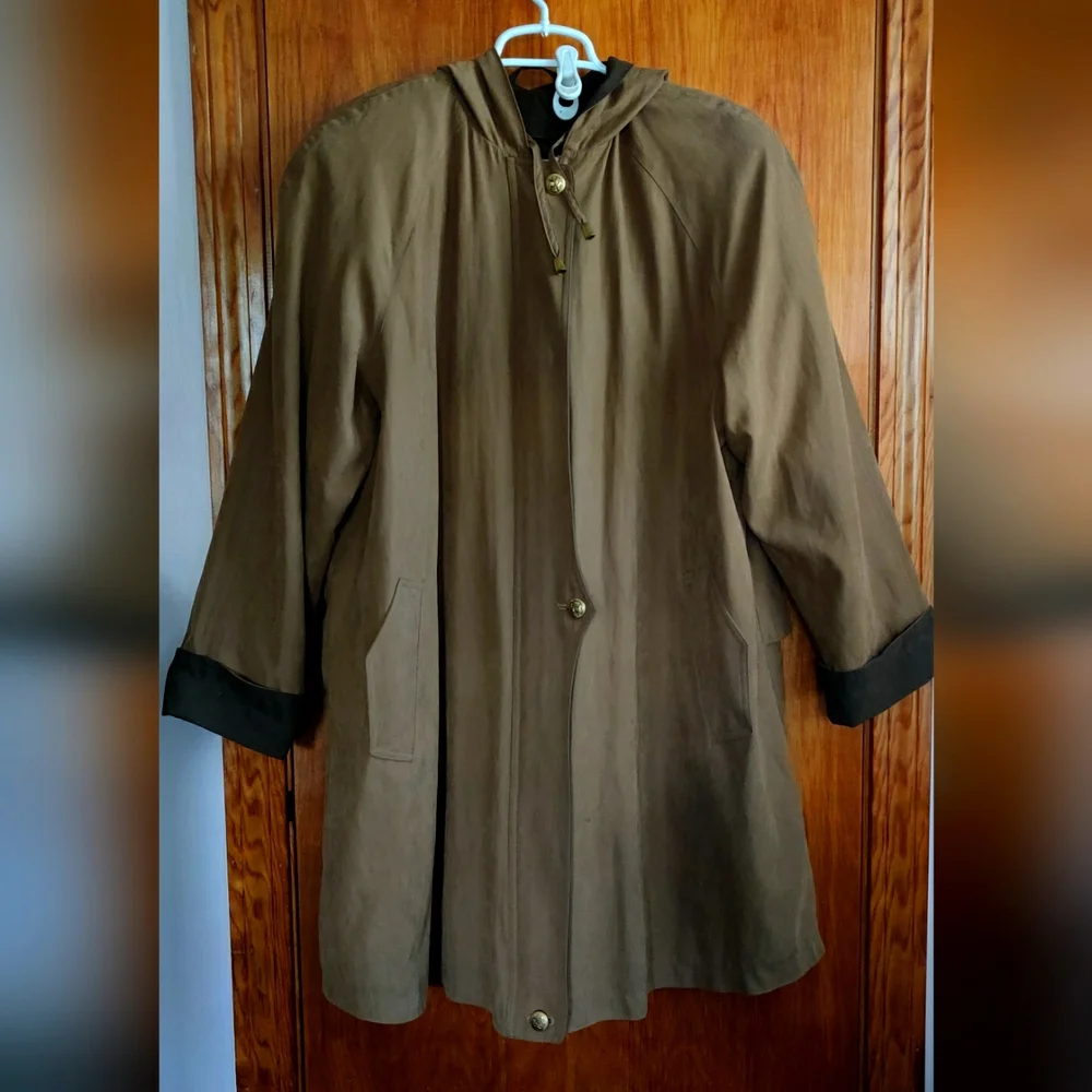 Woman's Trench Coat - Picture 2 of 11